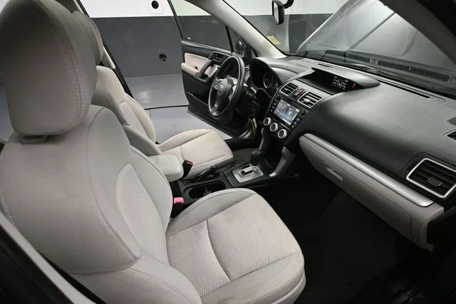 Used 2016 Gray Subaru 2.5i Premium image 44