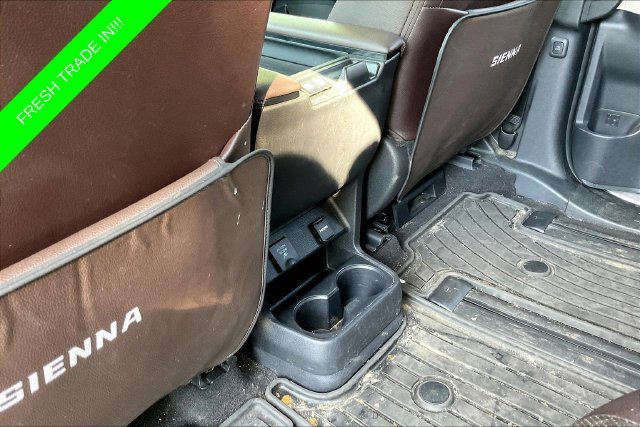 Used 2022 Gray Toyota Platinum image 12