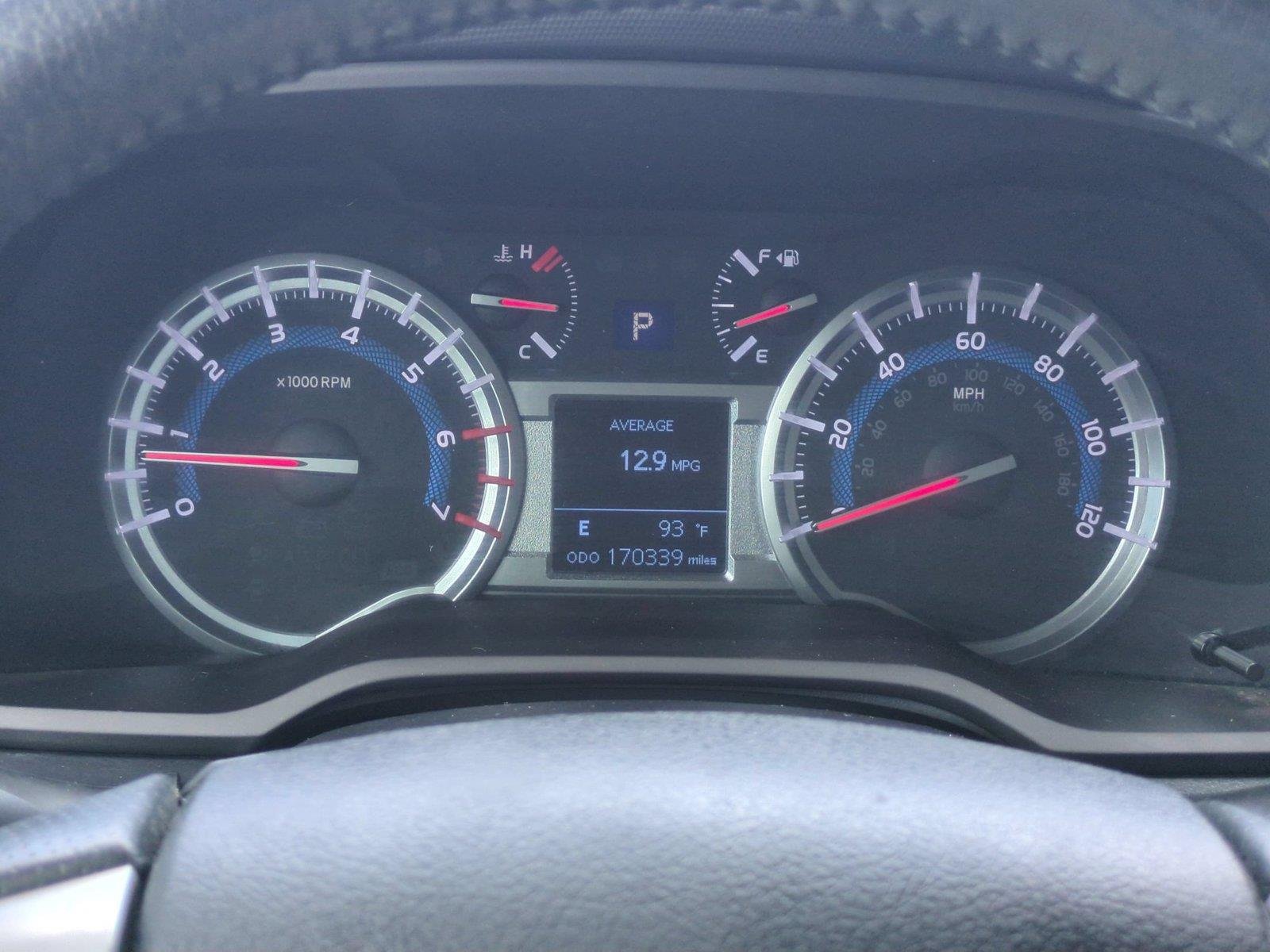 Used 2018 Nautical Blue Metallic Toyota SR5 Premium image 22