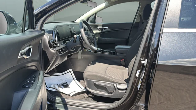 Used 2023 Black Kia LX image 14