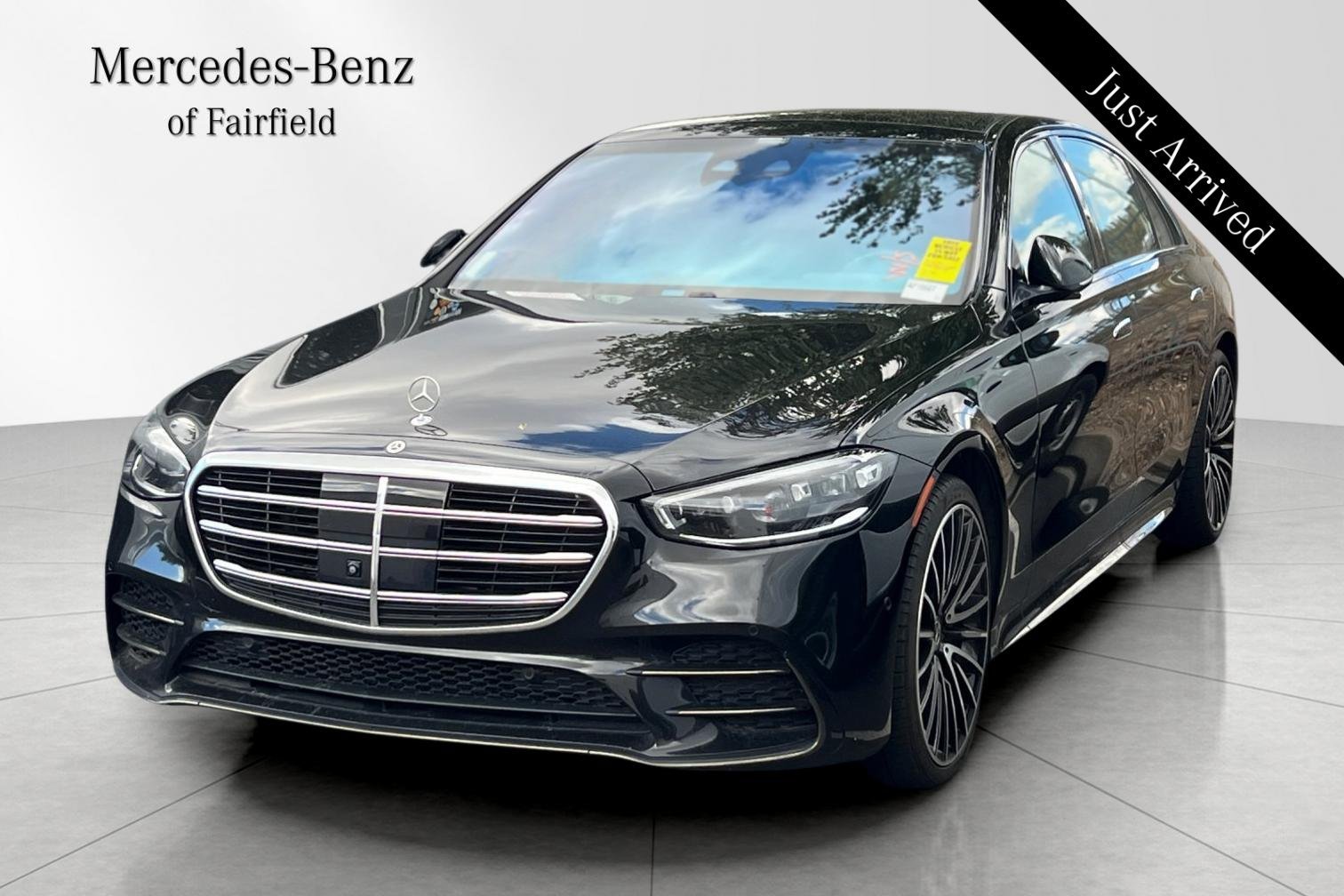 Used 2024 Obsidian Black Metallic Mercedes-Benz S 580 image 1