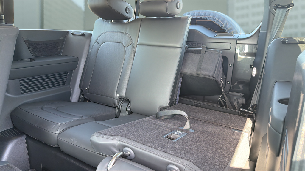 2026 Land Rover Defender S - Photo 20