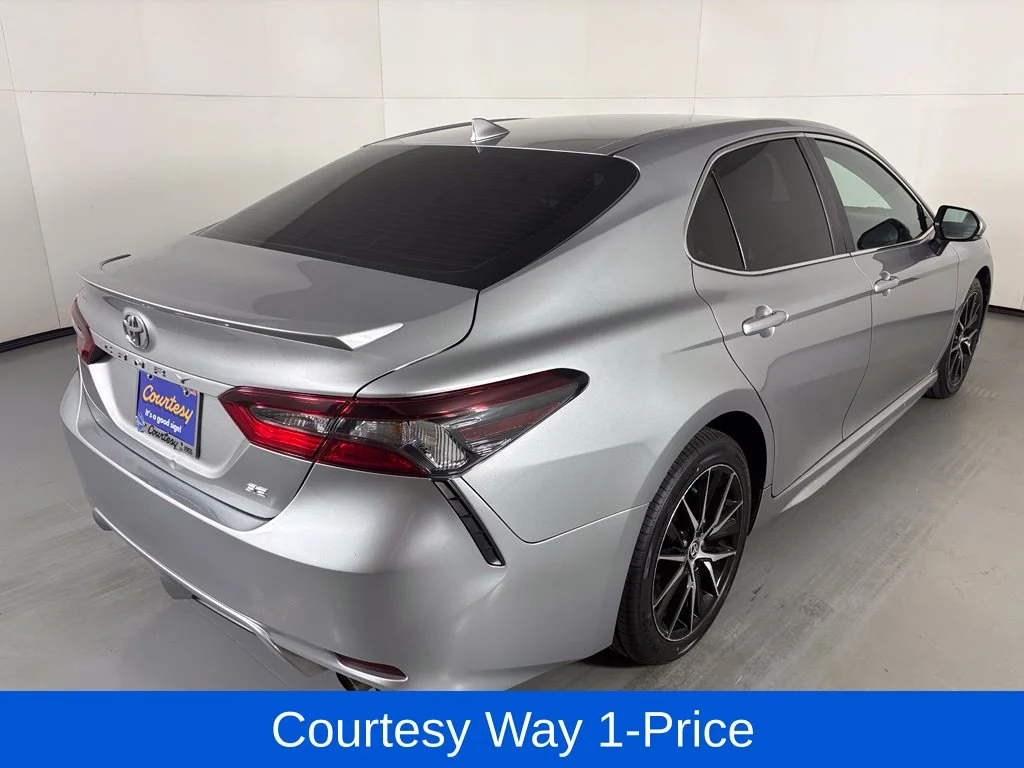 Used 2022 Silver Toyota SE image 11