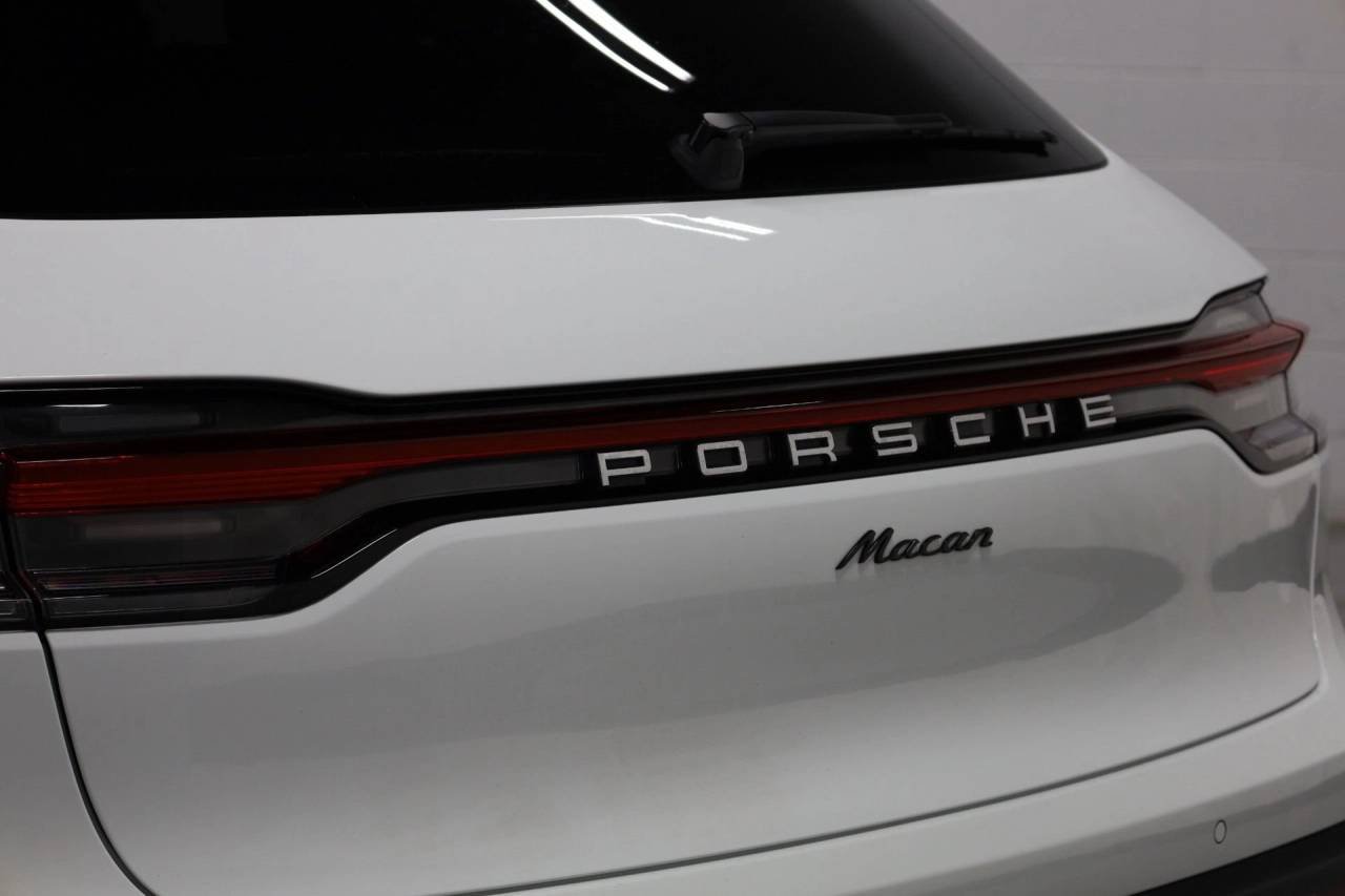 Certified Used 2026 White Porsche  image 7