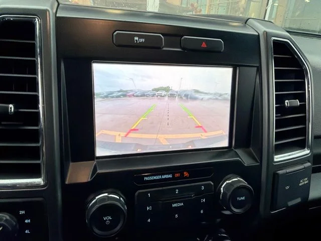 Used 2016 White Ford XLT image 4