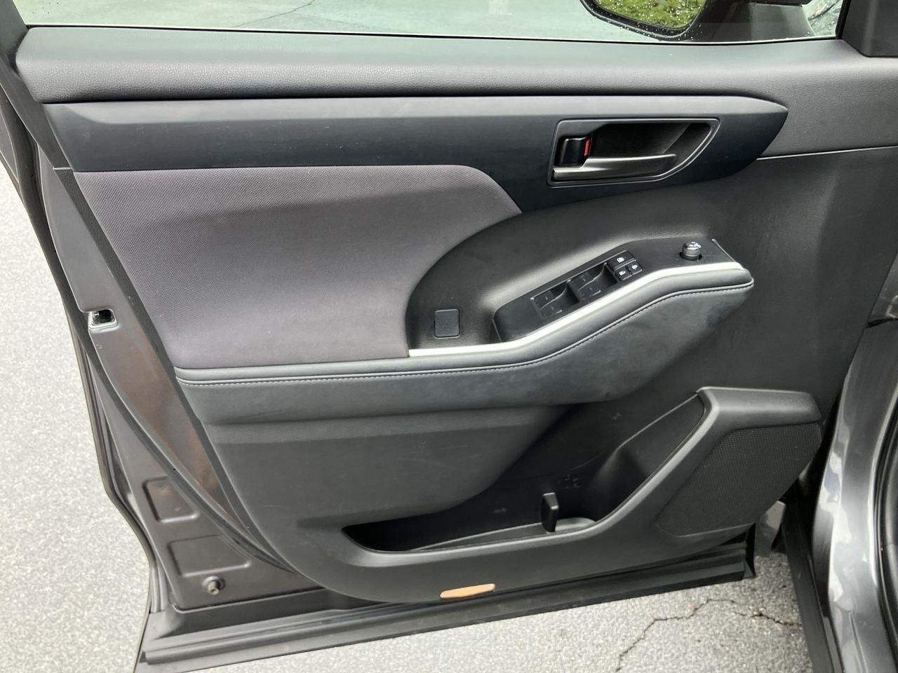 Used 2023 Gray (Magnetic Gray Metallic) Toyota LE AWD image 13