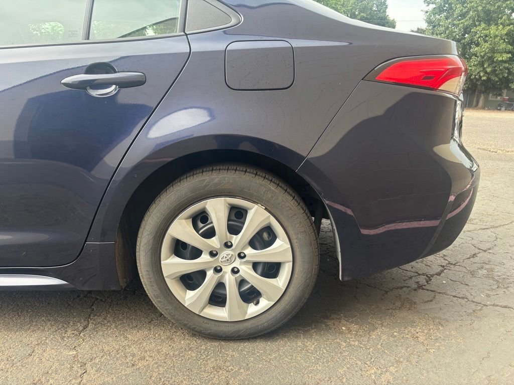 2024 Toyota Corolla LE - Photo 9