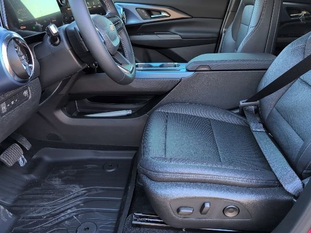 2026 Chevrolet Equinox EV 2LT - Photo 12