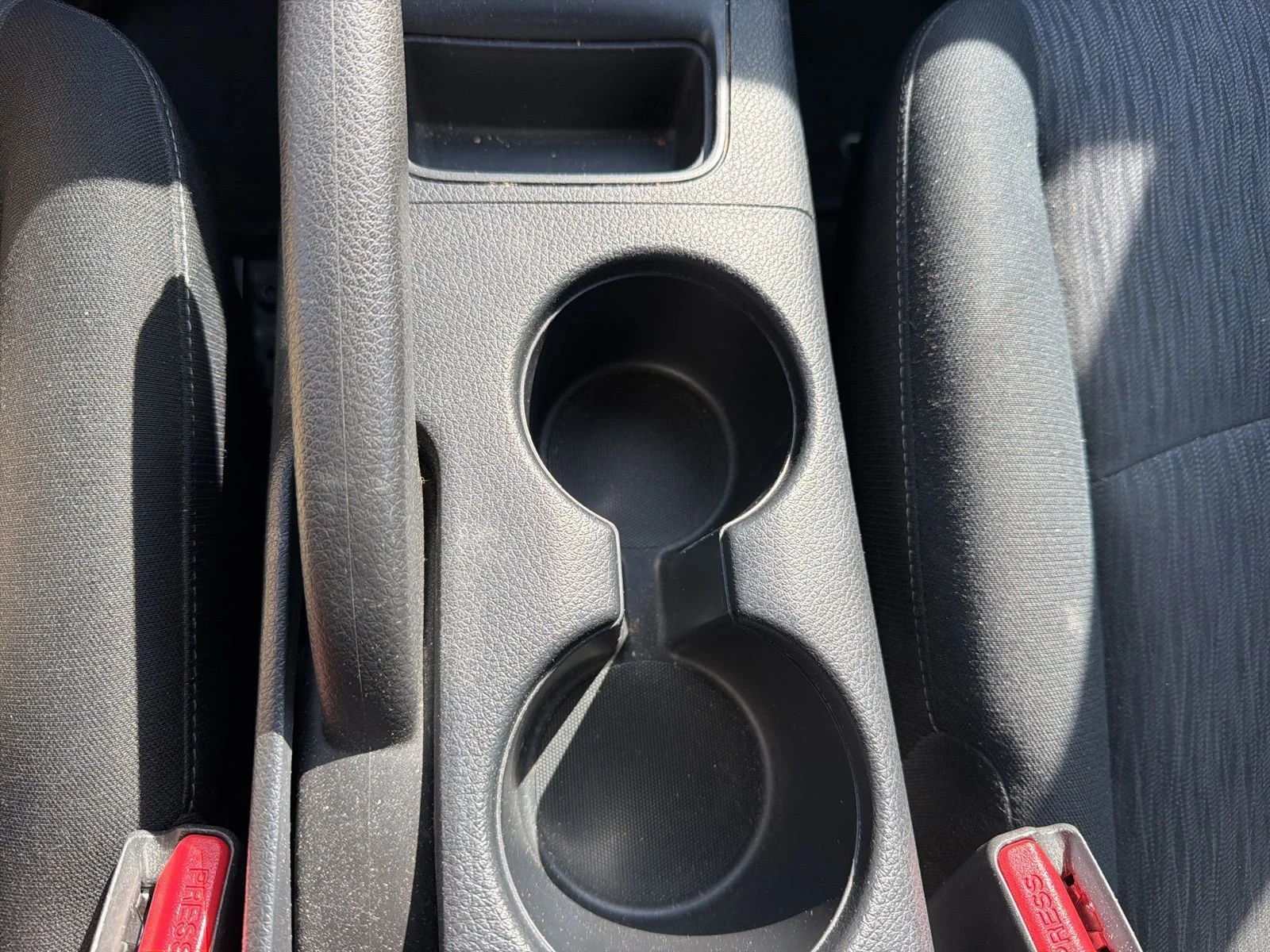 Used 2015 Silver Nissan SV image 20