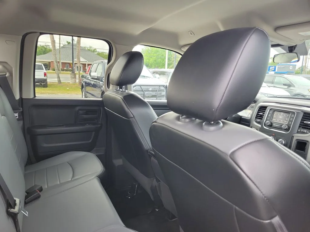 Used 2022 Diamond Black Ram Tradesman image 30