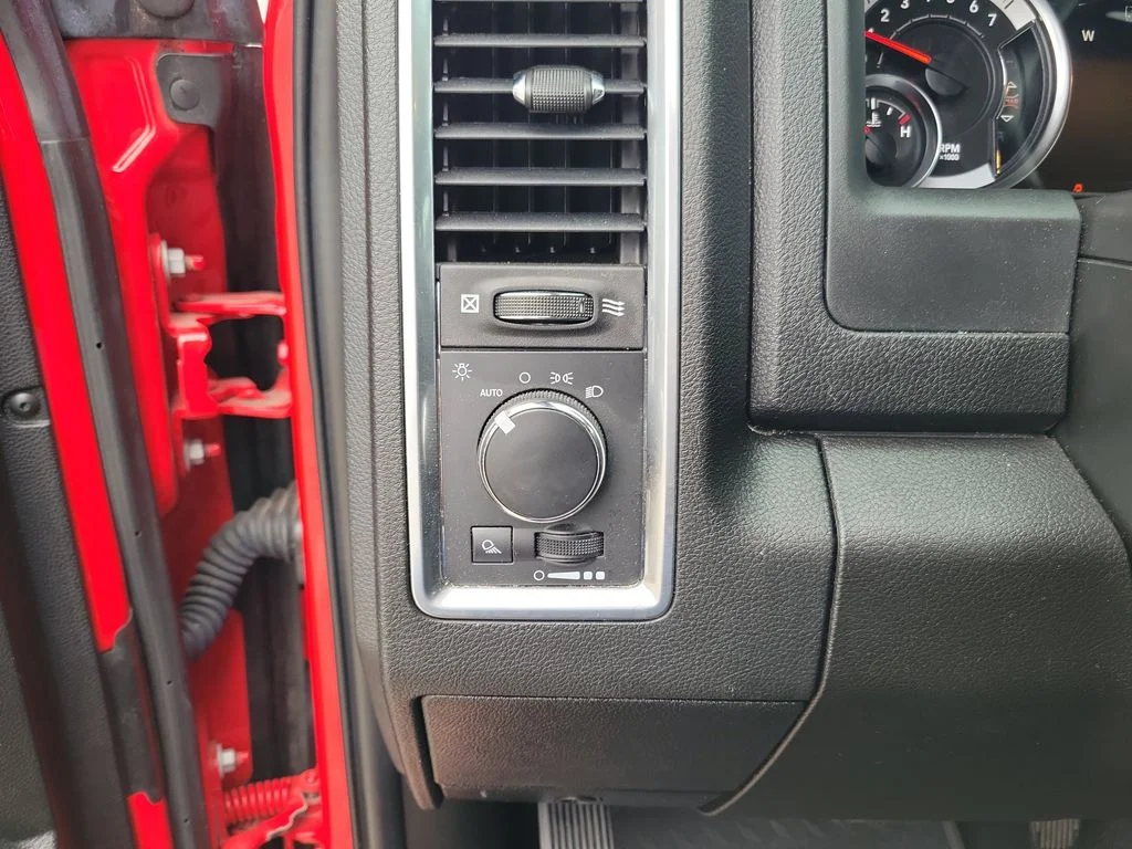 Used 2023 Red Ram Warlock image 16