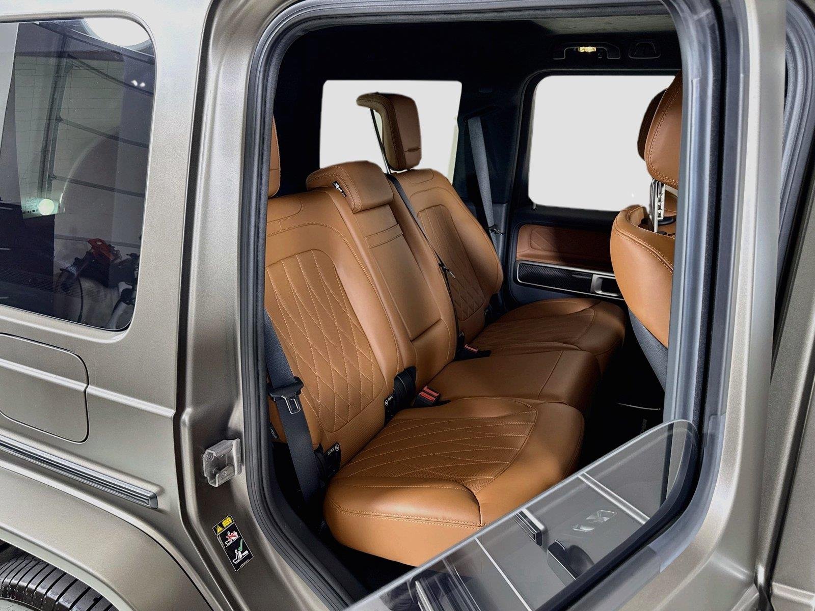 Used 2026 MANUFAKTUR Monza Grey Magno Mercedes-Benz AMG® G 63 | Manu Int Package Plus | Carbon Trim image 28
