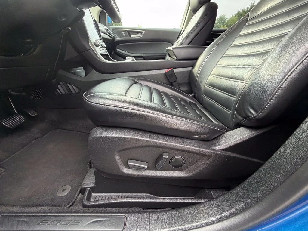 Used 2024 Blue Ford SEL image 17