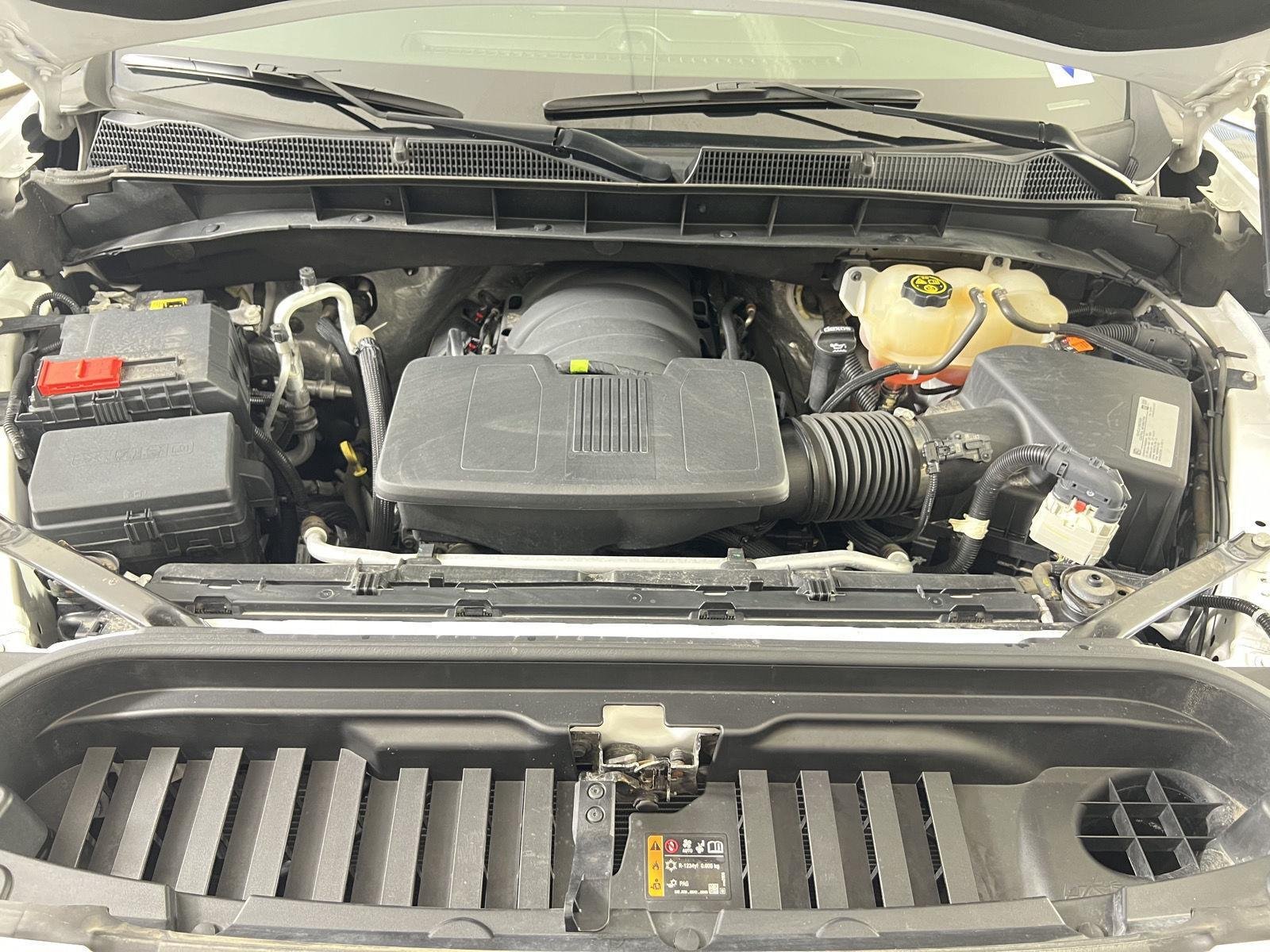 Used 2021 Summit White GMC Elevation image 38