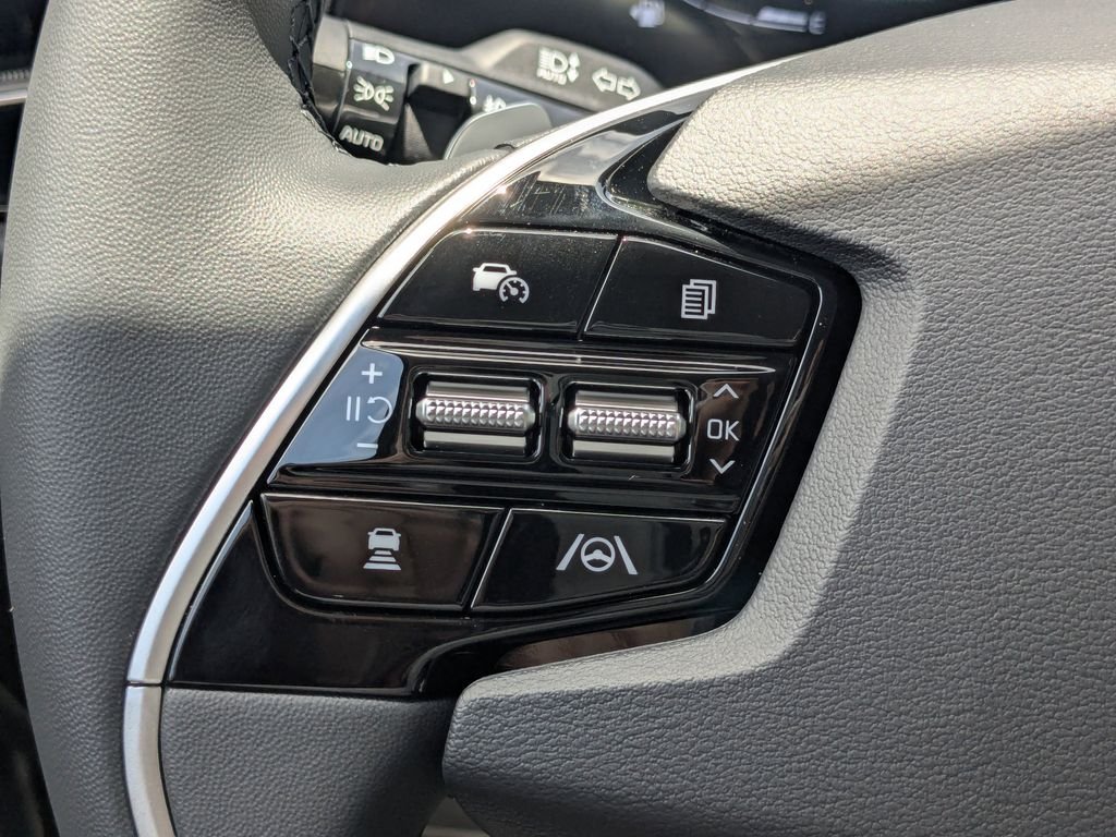 2025 Kia Niro EX Touring - Photo 25