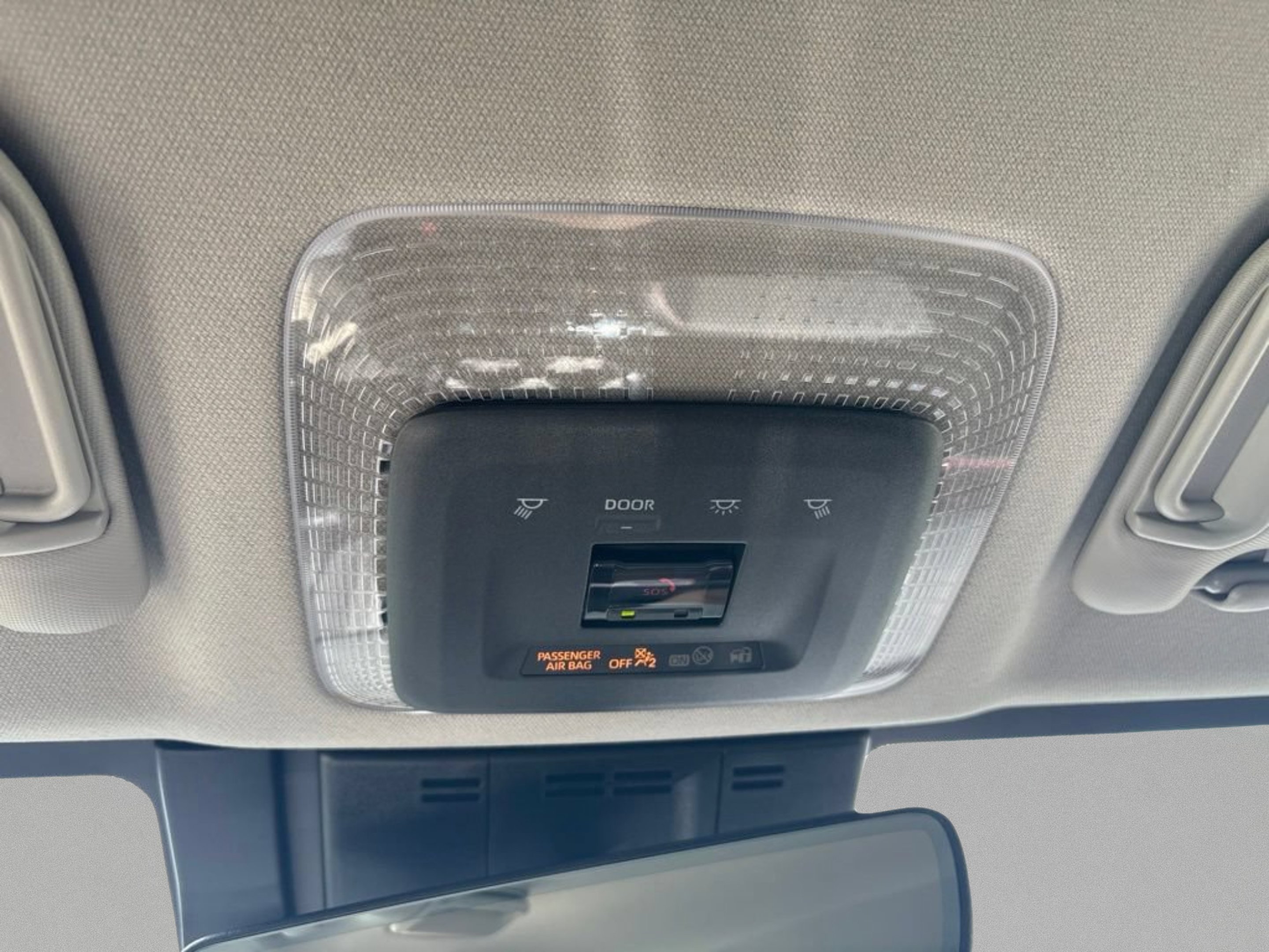 2026 Toyota Prius Plug-in Hybrid XSE - Photo 15