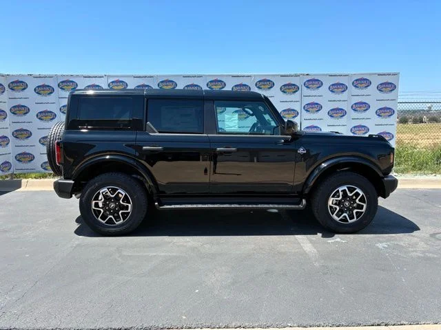 2026 Ford Bronco Outer Banks 4x4's photo
