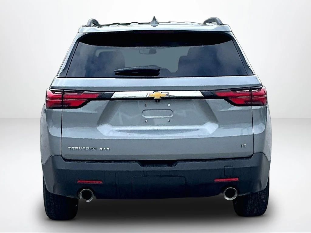 Used 2023 Gray Chevrolet LT image 5