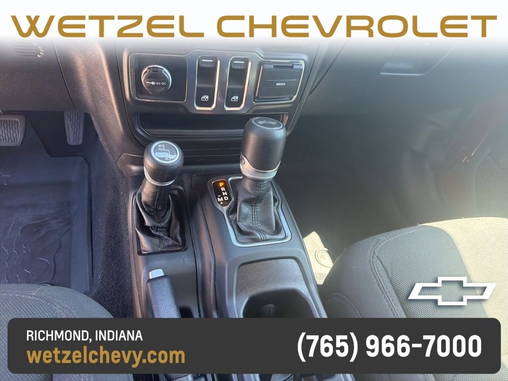 Used 2021 Red Jeep Sport S image 19