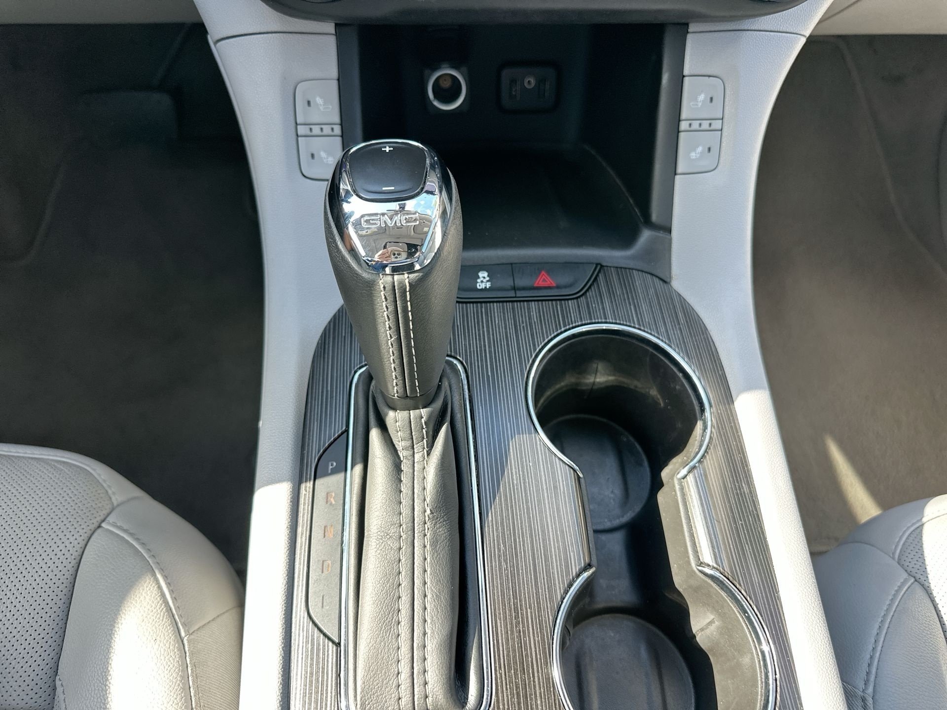 2017 GMC Acadia SLT-1 - Photo 16