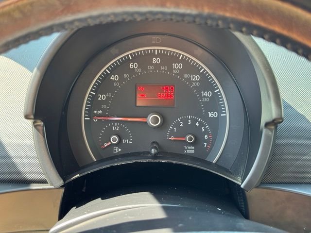 Used 2010 Heaven Blue Metallic Volkswagen 2.5L image 24