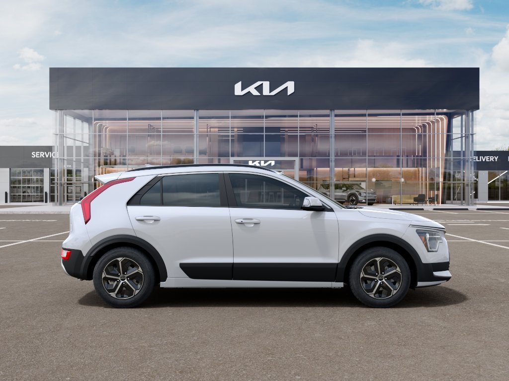 New 2026 Snow White Pearl Kia EX image 7