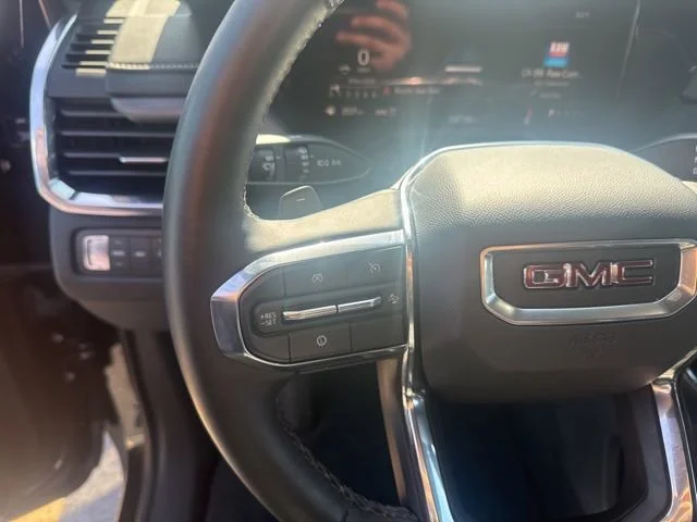 2025 GMC Acadia Elevation - Photo 28