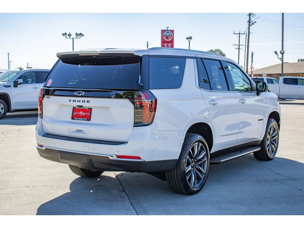 2026 Chevrolet Tahoe LS - Photo 8