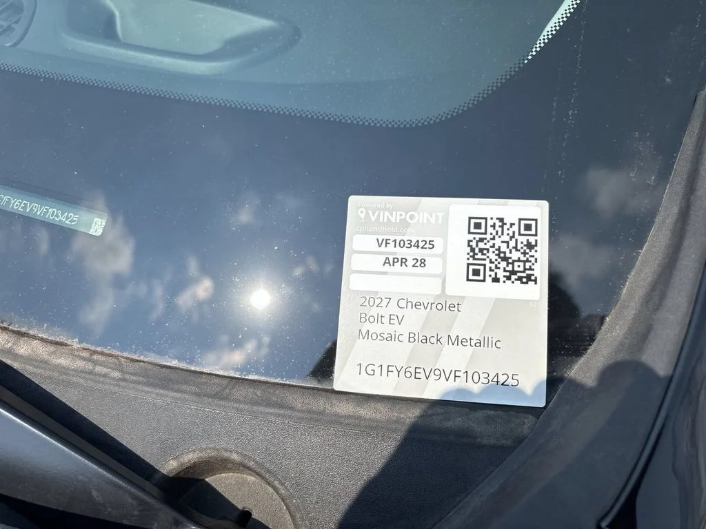 New 2027 Mosaic Black Metallic Chevrolet LT image 33