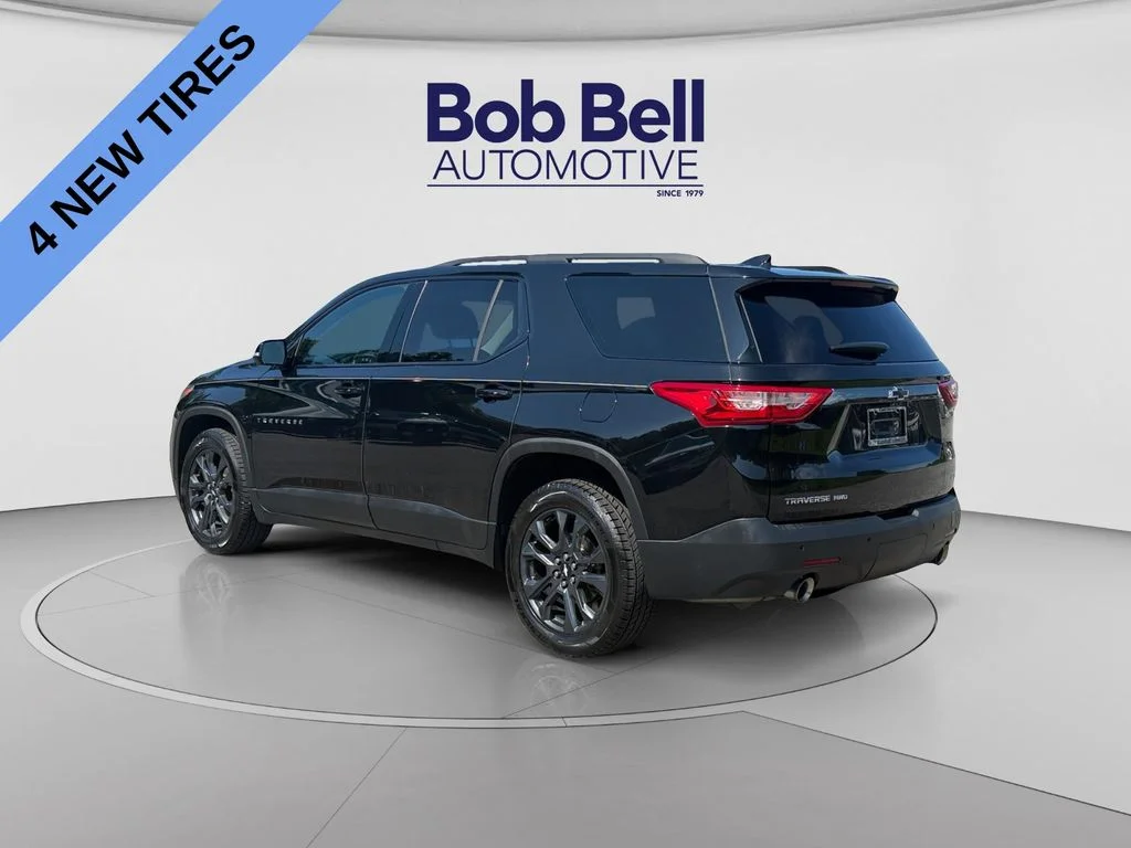 Used 2020 Mosaic Black Metallic Chevrolet RS image 5