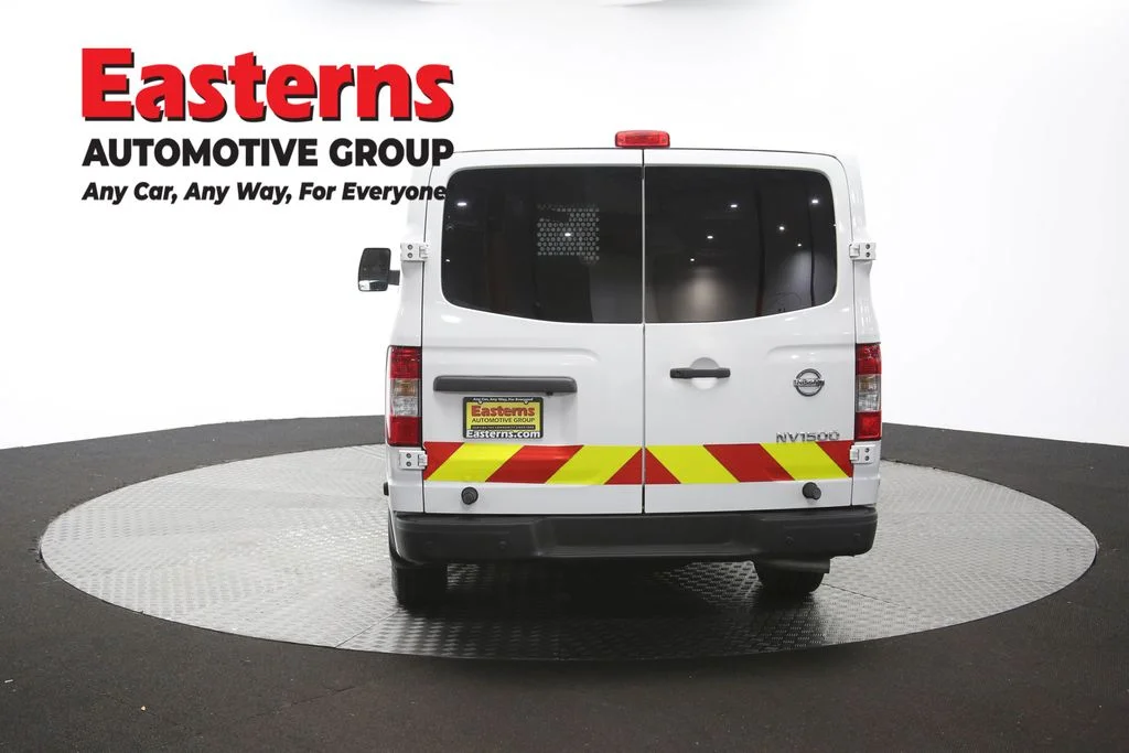 Used 2018 White Nissan SV image 36
