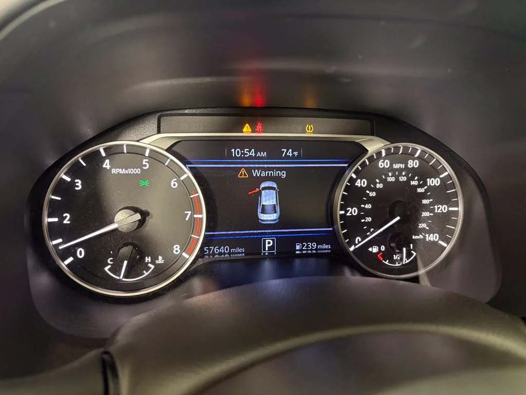 Used 2024 Silver Nissan 2.5 SR image 20