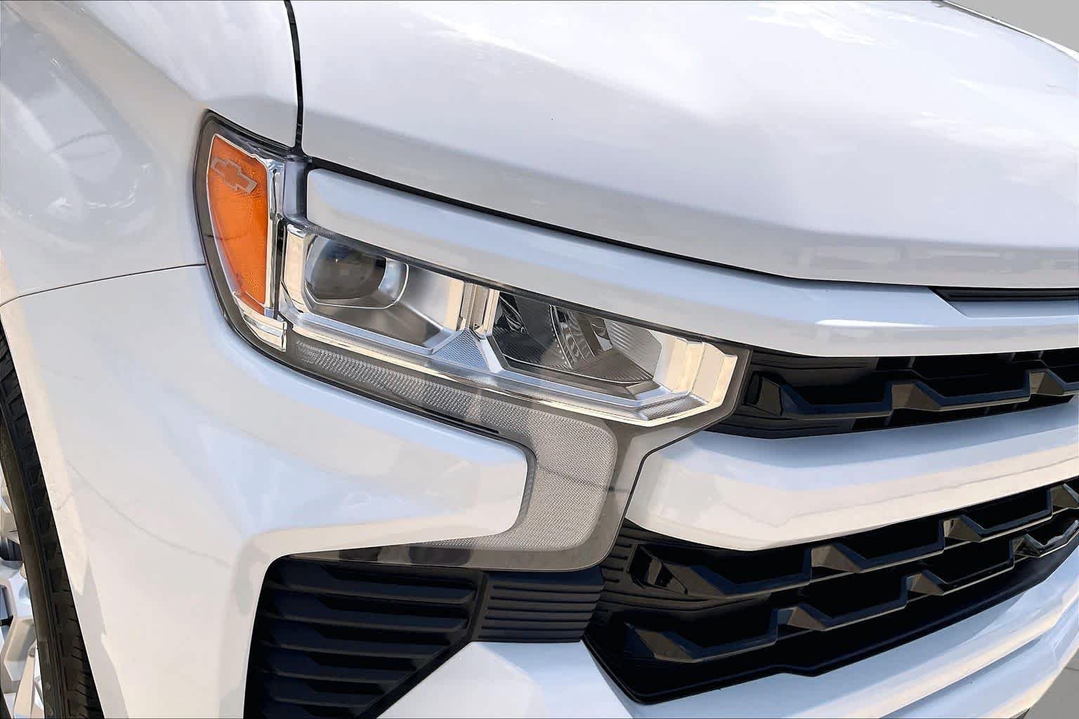 Used 2026 Summit White Chevrolet RST image 26