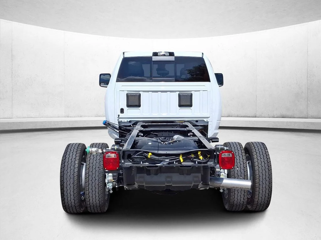 New 2025 Bright White Clearcoat RAM Tradesman image 4