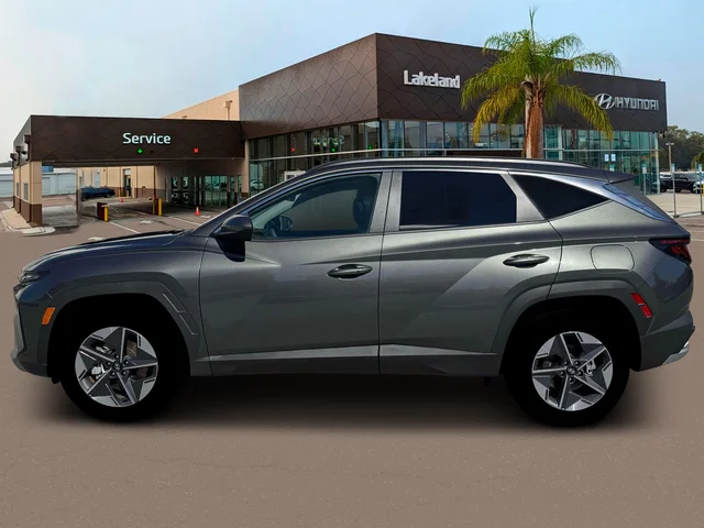New 2026 Hyundai TUCSON HYBRID SEL