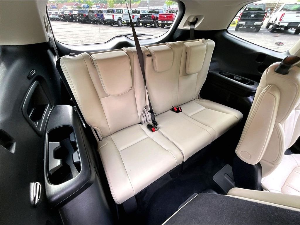 Used 2022 Crystal Black Silica Subaru Limited image 17