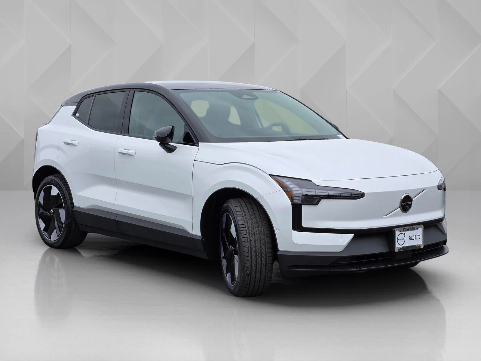 New 2026 White Volvo Twin Motor Performance Ultra image 8