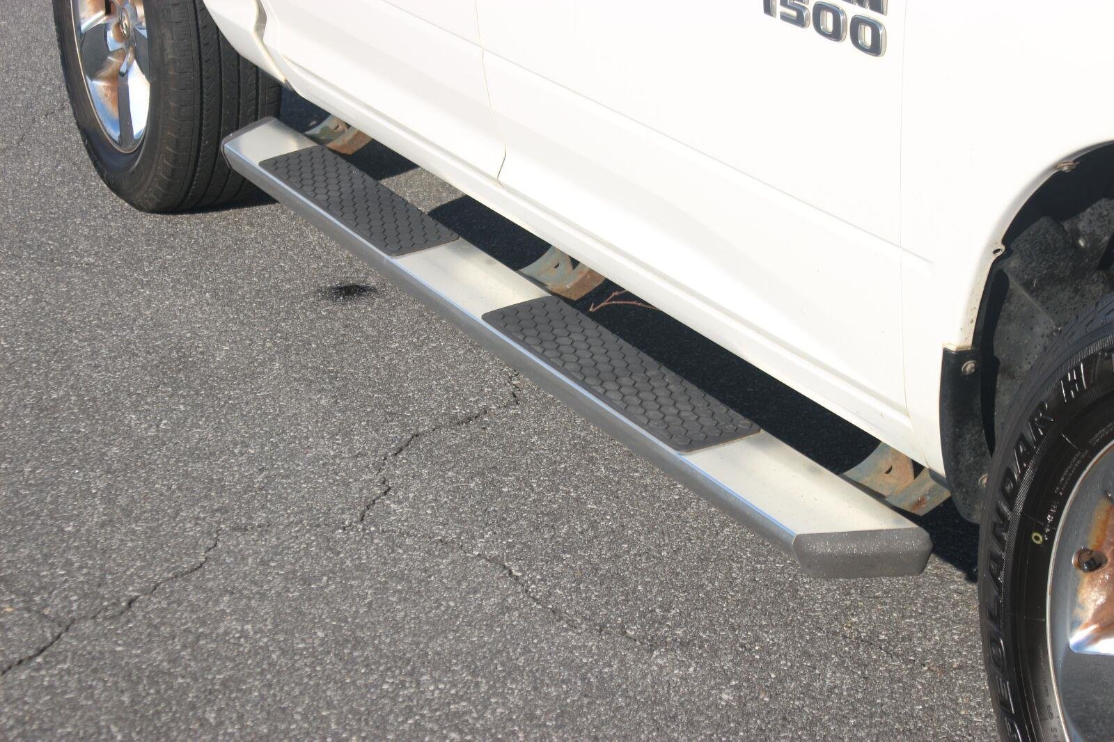 Used 2016  Ram Big Horn image 10