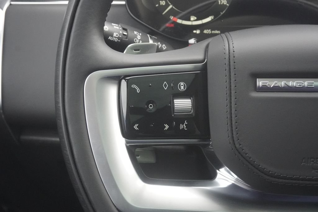 New 2026 Fuji White Land Rover SE image 12