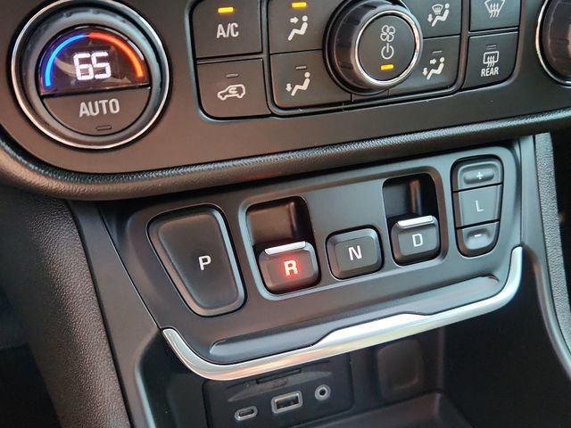 Used 2019 SATIN STEEL METALLIC GMC SLE image 46