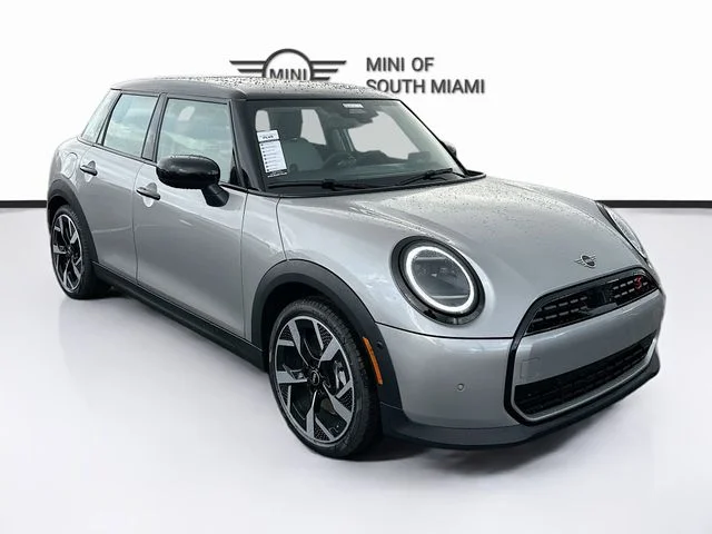 2026 MINI Hardtop Cooper S Signature's photo