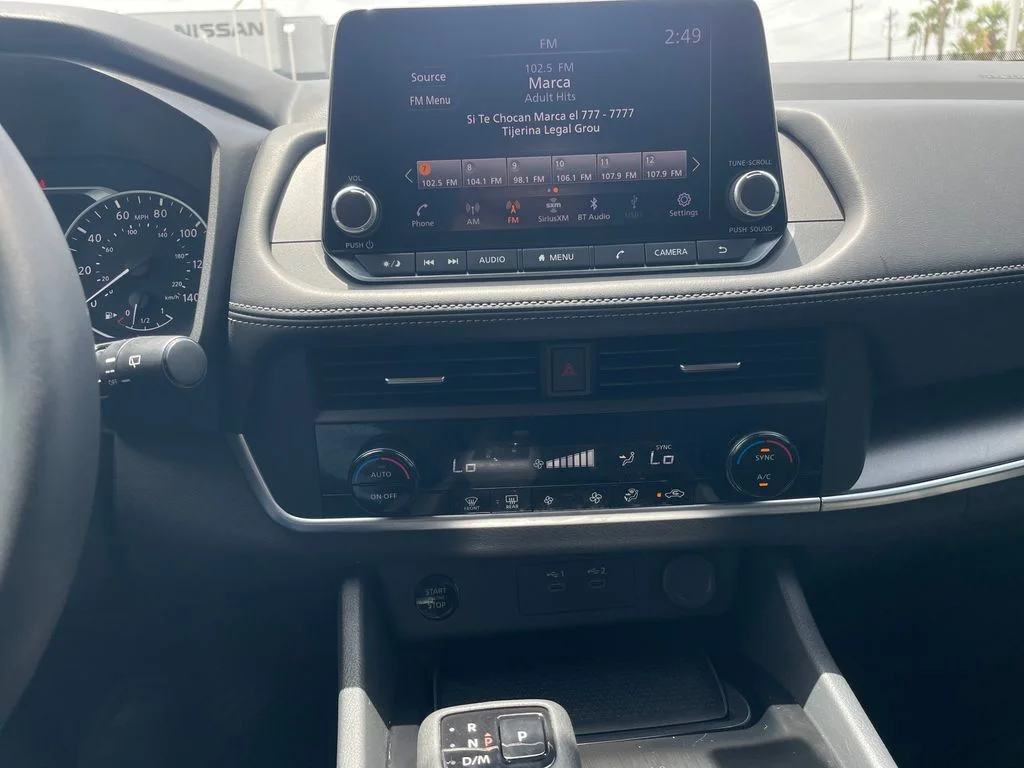 Used 2025 Gray Nissan SV image 14