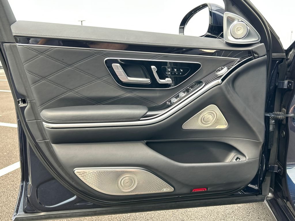 Certified Used 2024  Mercedes-Benz Maybach S 680 image 11