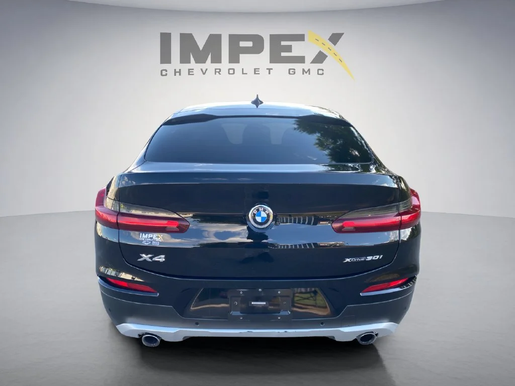 Used 2019 Black BMW xDrive30i image 4