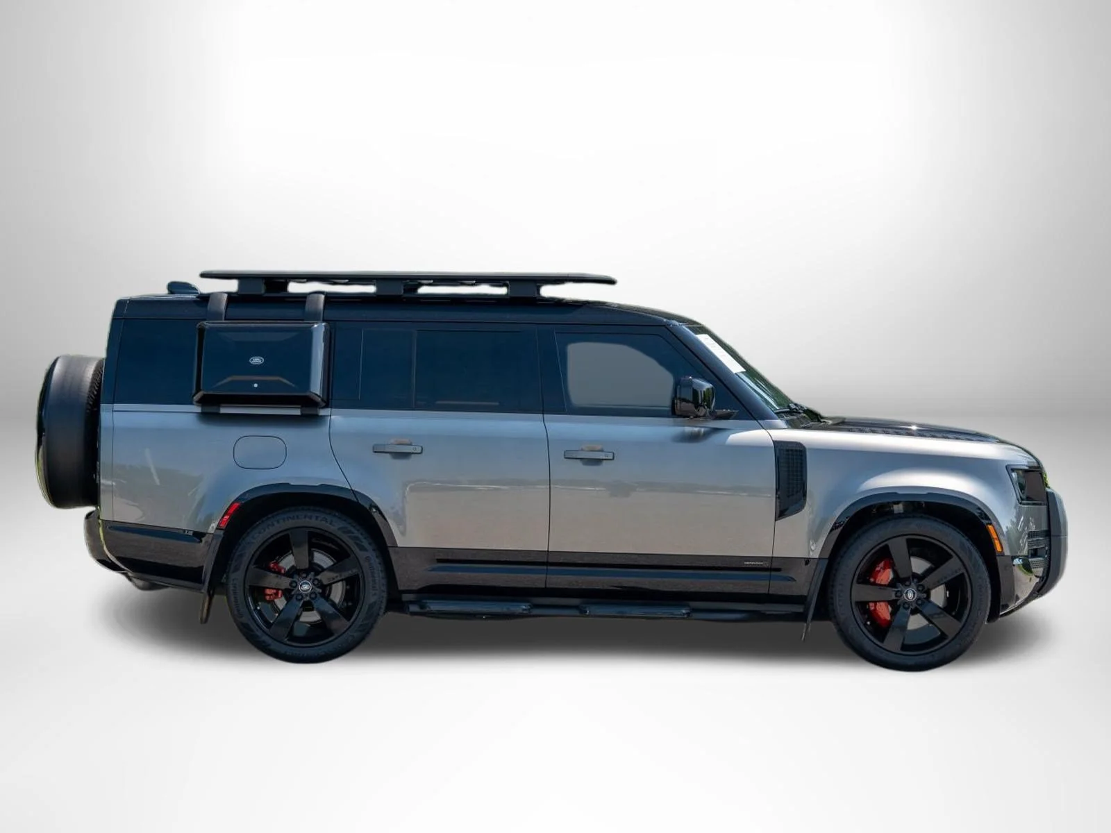 Used 2024 Silicon Silver Premium Metallic Land Rover X image 9
