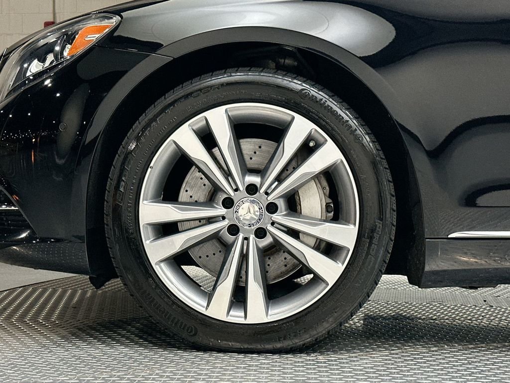 Used 2015 Black Mercedes-Benz S 550 image 17