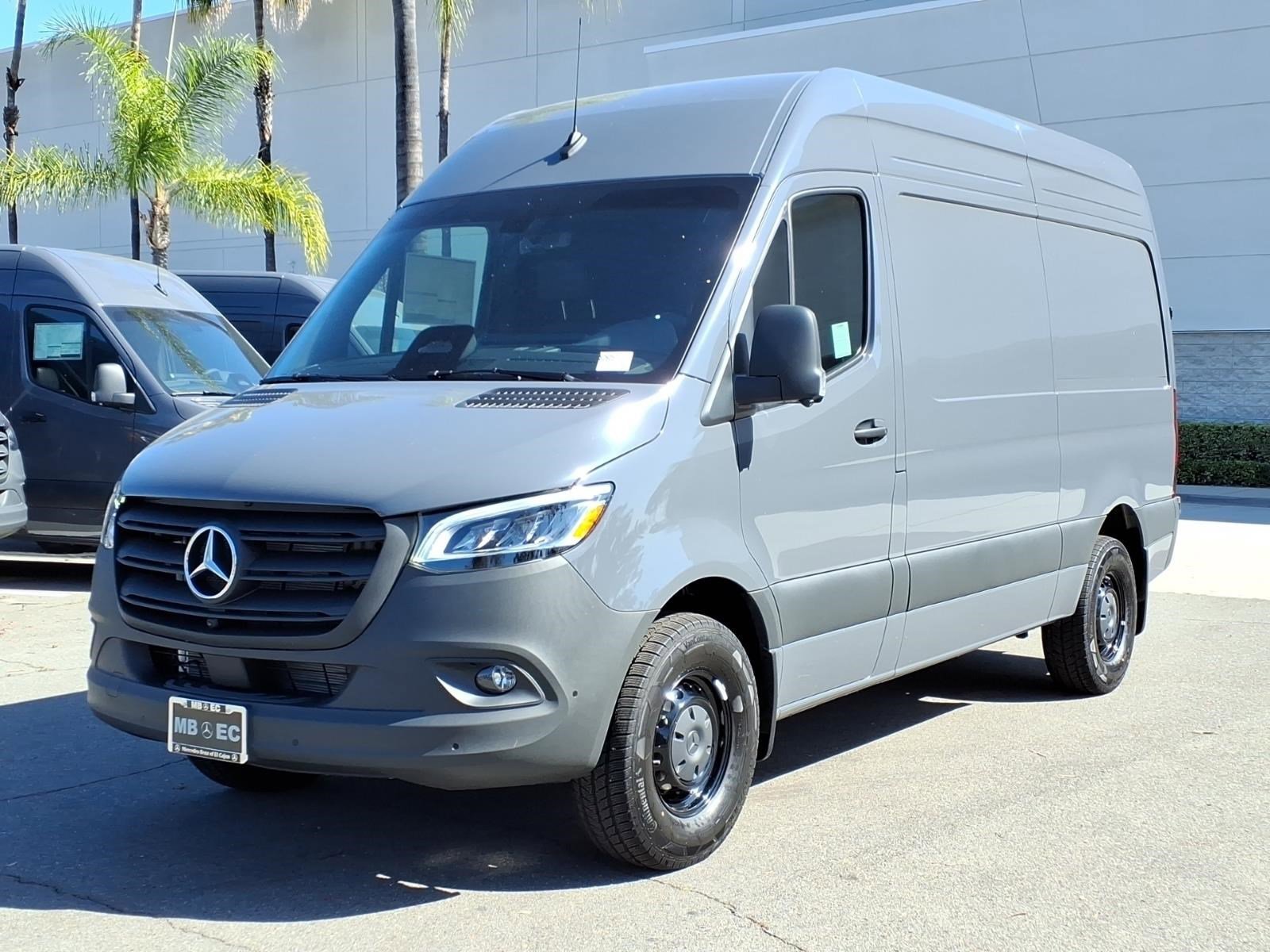 2026 Mercedes-Benz Sprinter 2500 144 WB's photo