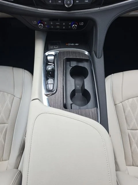 Used 2023 Green Buick Avenir image 44