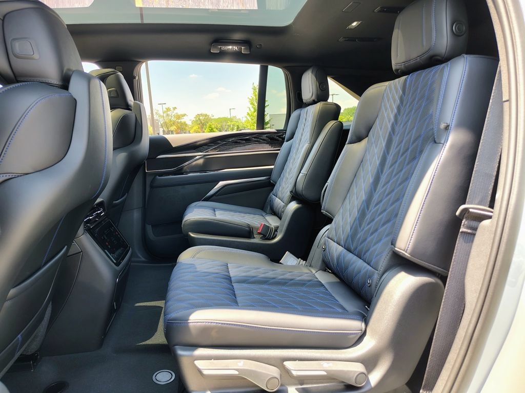 2026 Cadillac Escalade IQ Sport - Photo 38