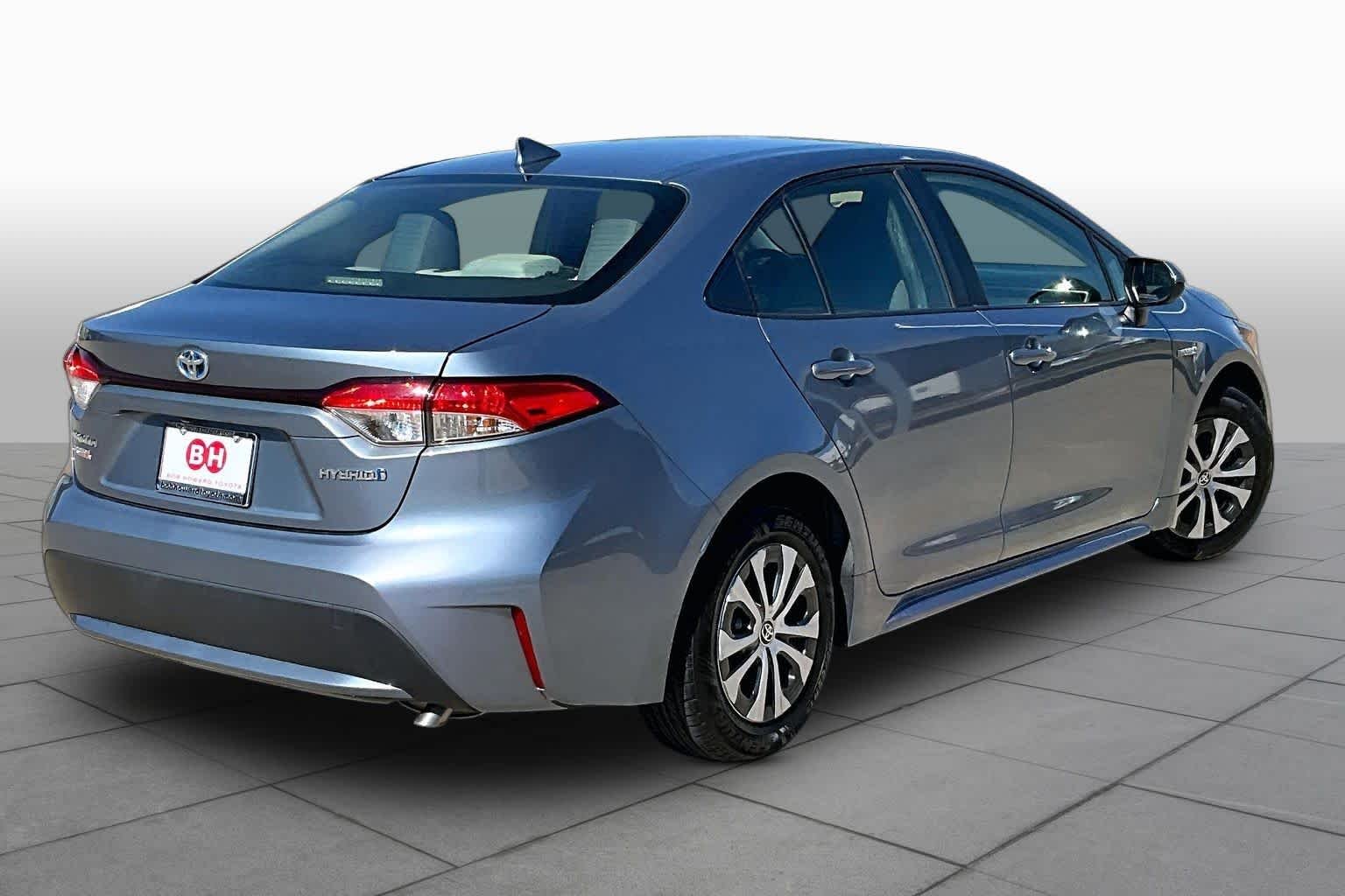 Used 2021 Celestite Toyota Hybrid LE image 12